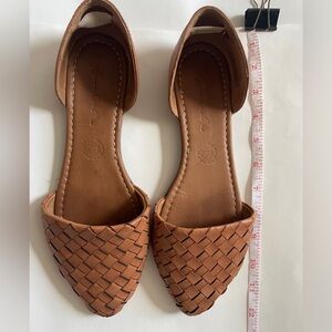 Women’s slip on leather size 10